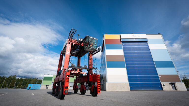 Sähköisten Konttilukkien latausperhe