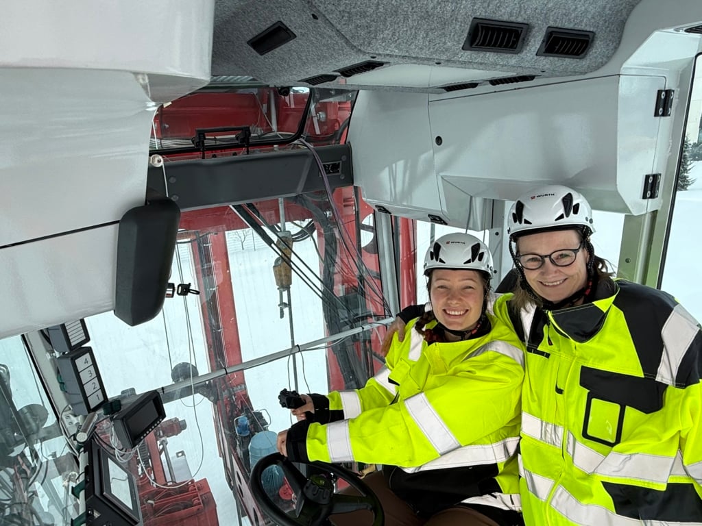 Linnea Harala ja Susanna Kiij&auml;rvi_Move2Green.jpeg