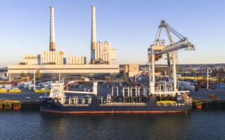 Hanseatic Global Terminals Le Havre takes a delivery of 14 Kalmar Hybrid Straddle Carriers