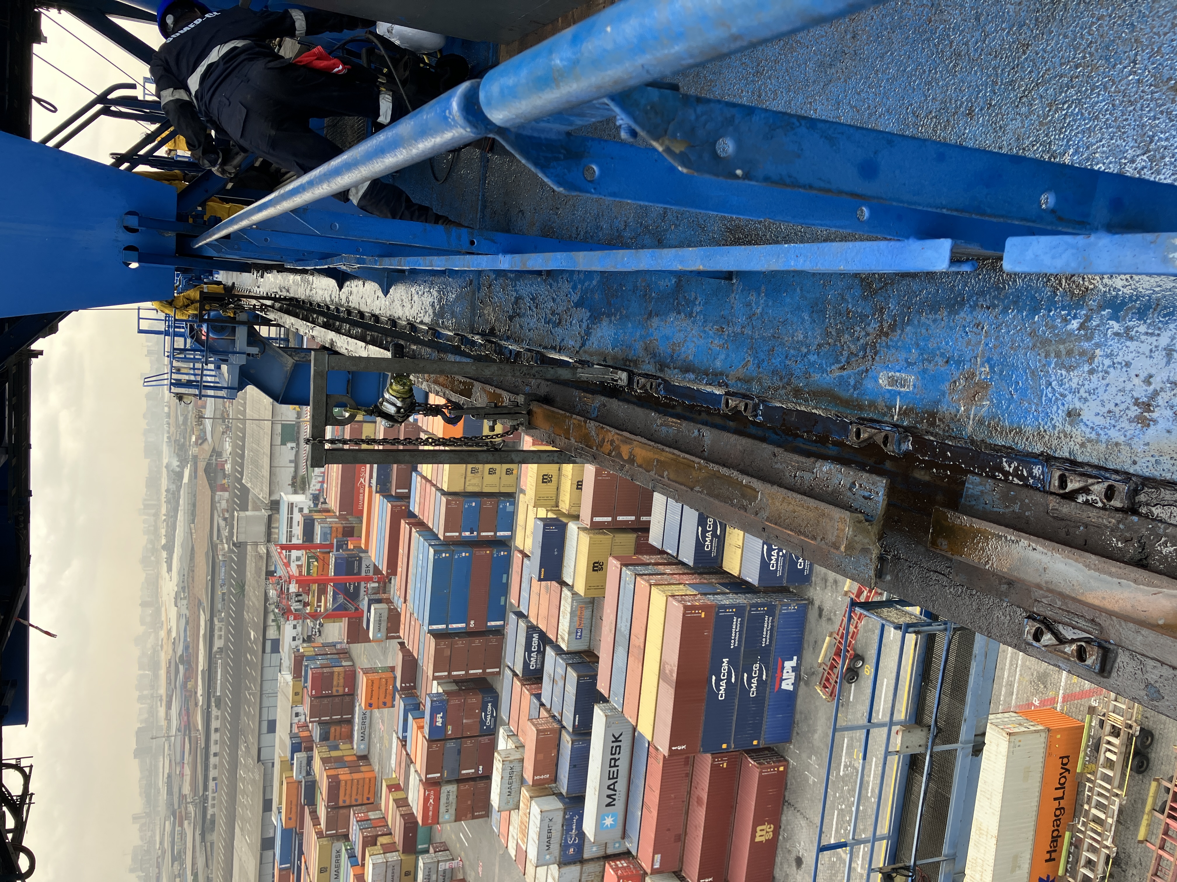 Kalmar ja AGL tekevät yhteistyötä STS-nosturin korjaus- ja kunnostusprojektissa Abidjanissa.