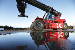Kalmar ERG420-450 electric reachstacker can lift capacities up to 45 tonnes Kalmar Electric Reachstacker