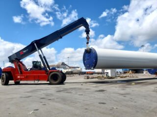 Kustomoi Kalmar Konttikurottaja räätälöidyillä lisälaitteilla, jotka sopivat juuri sinun toimintoihisi.