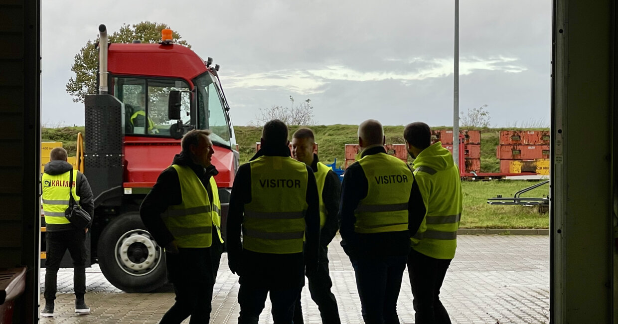Rolling up our sleeves for customer success: Kalmar’s new regional strategy and team introduced to European terminal tractor operators